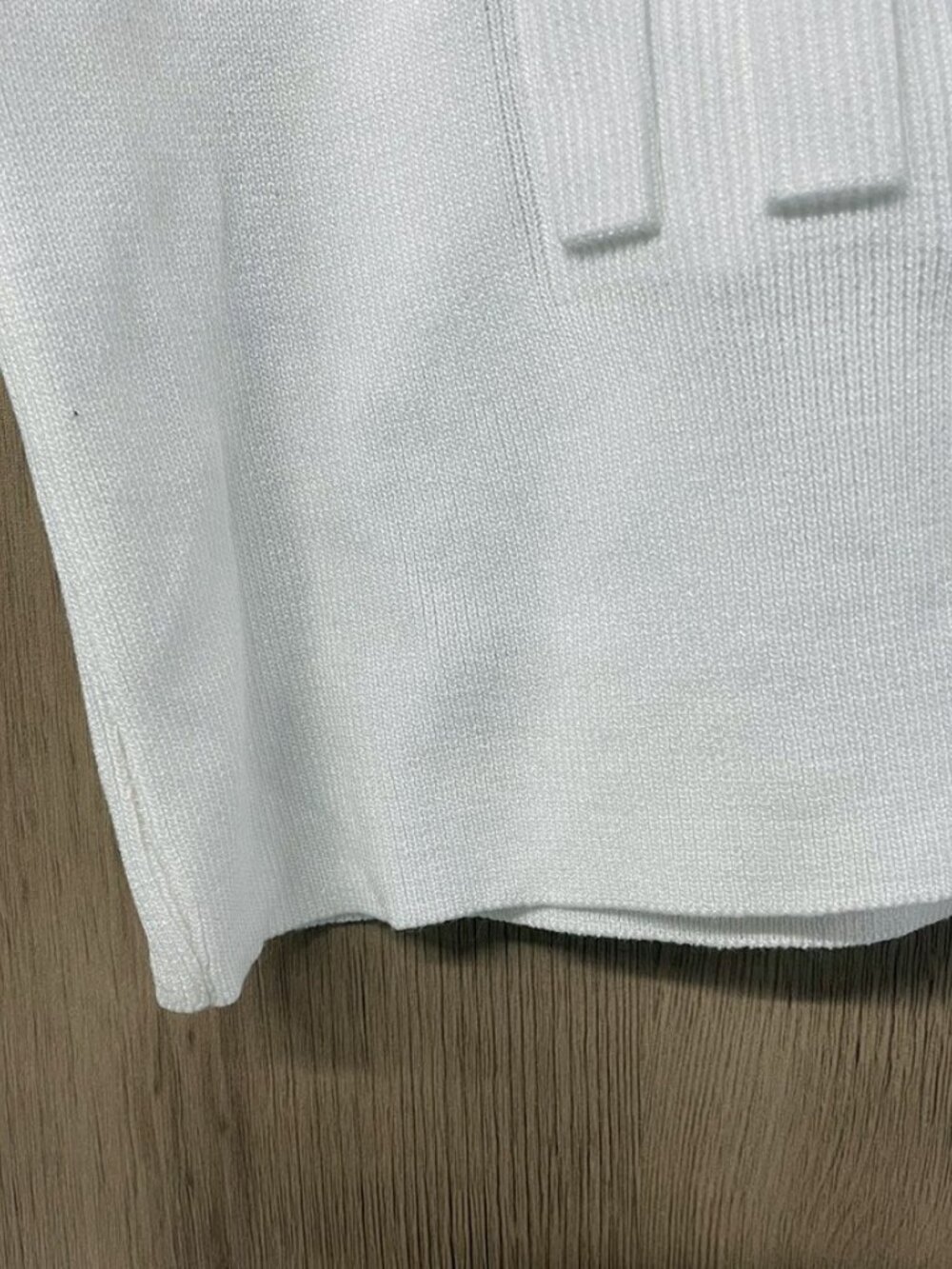 Miu Miu Off‑White Embossed Logo Knit Crop Tank Top - Picture 4 of 6